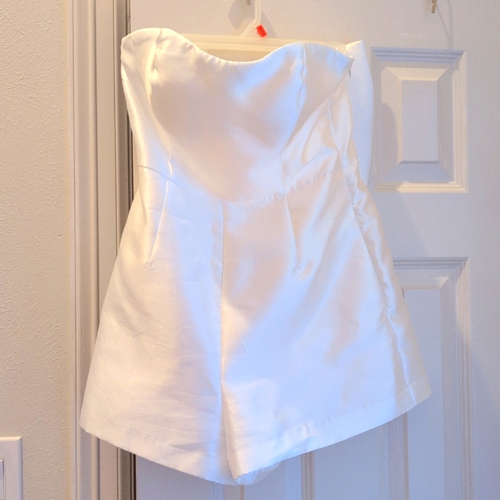 Hutch White Romper Size 4 Women Bachelorette